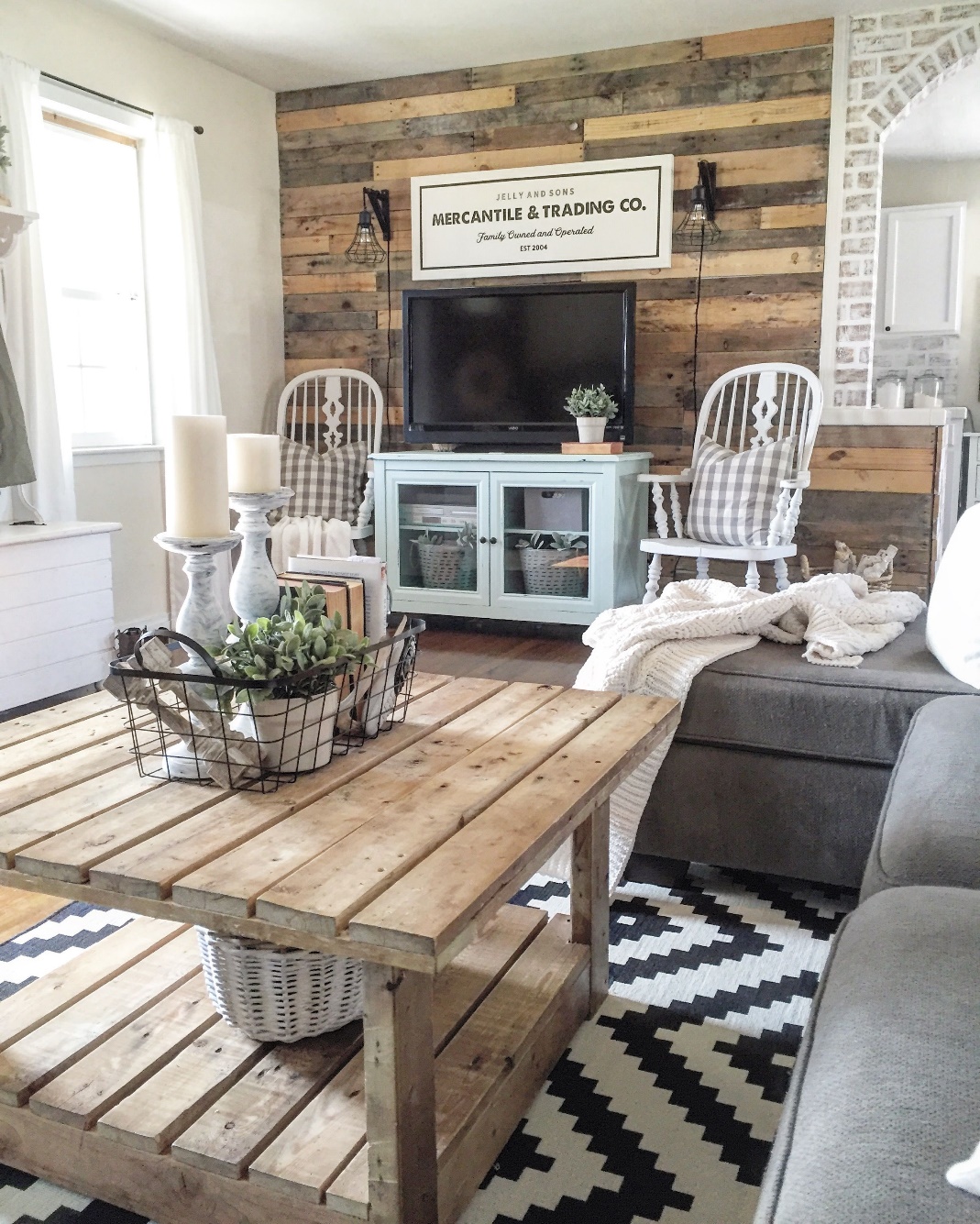 living room farmhouse decor