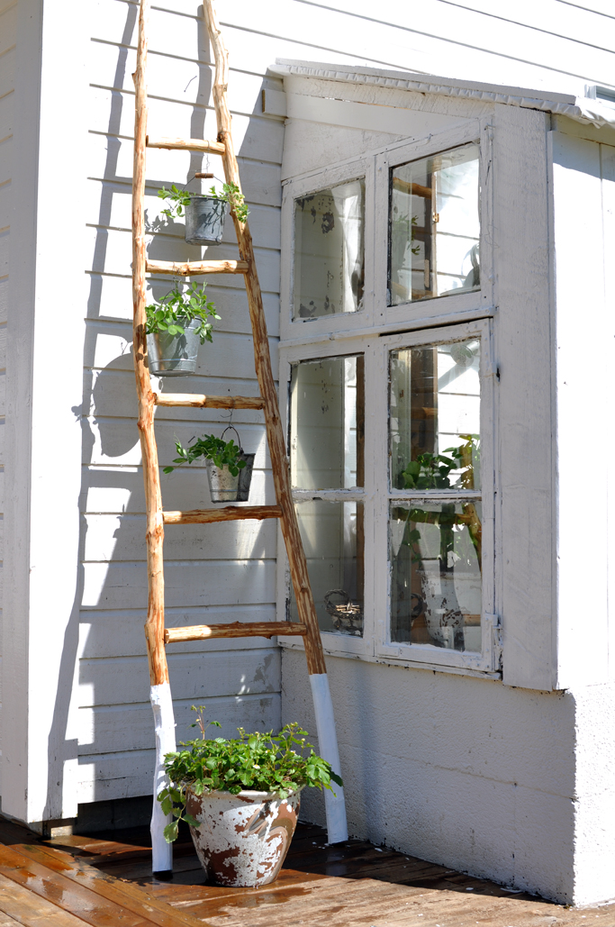 DIY Plant Stand 