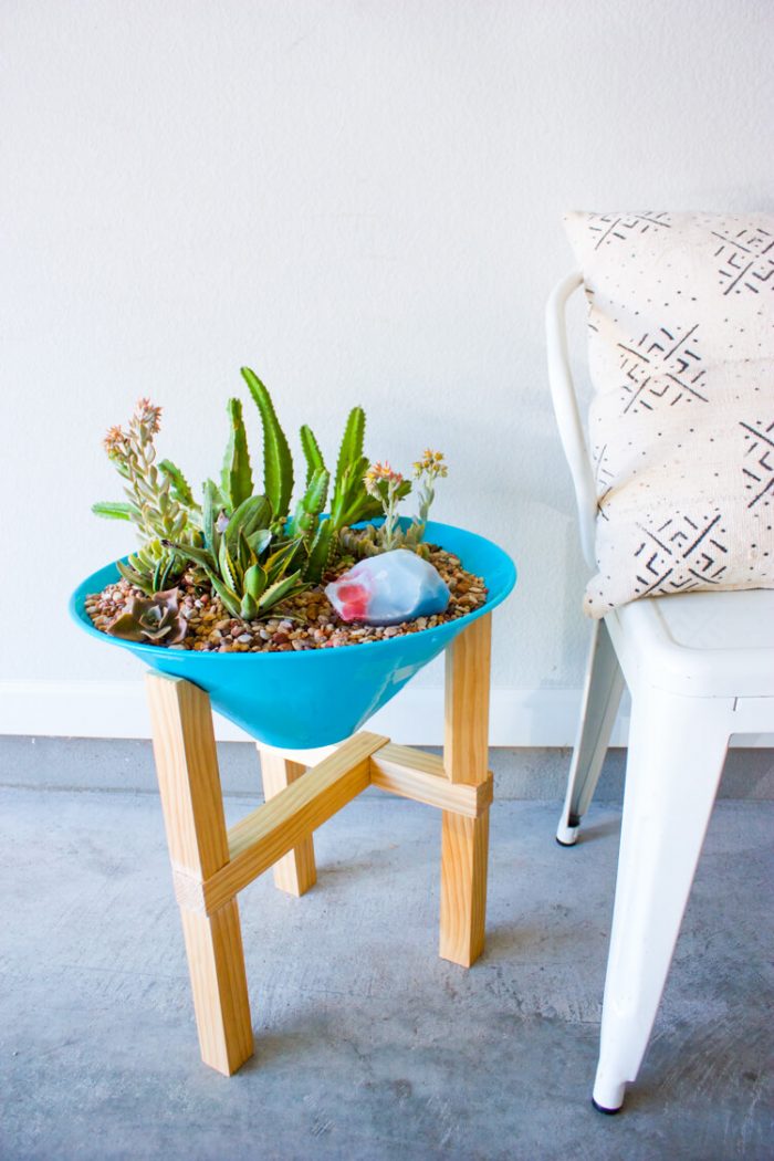 DIY Plant Stand 