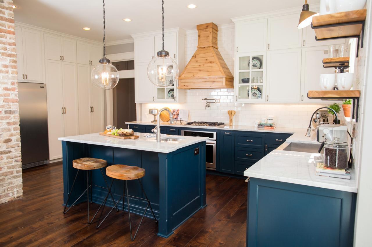25 Inviting Blue Kitchen Cabinets To Have