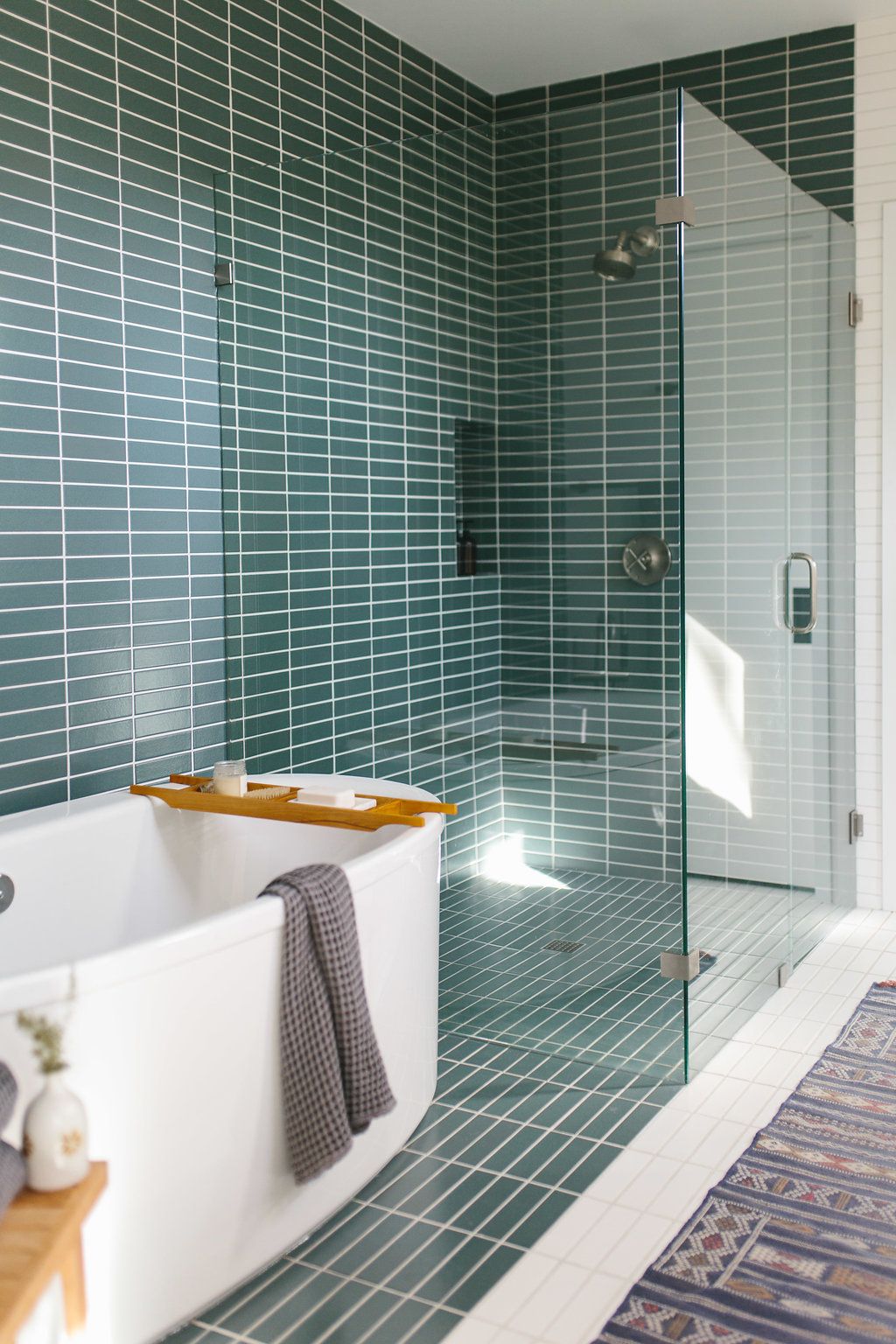 Modern Mid-Century Bathroom