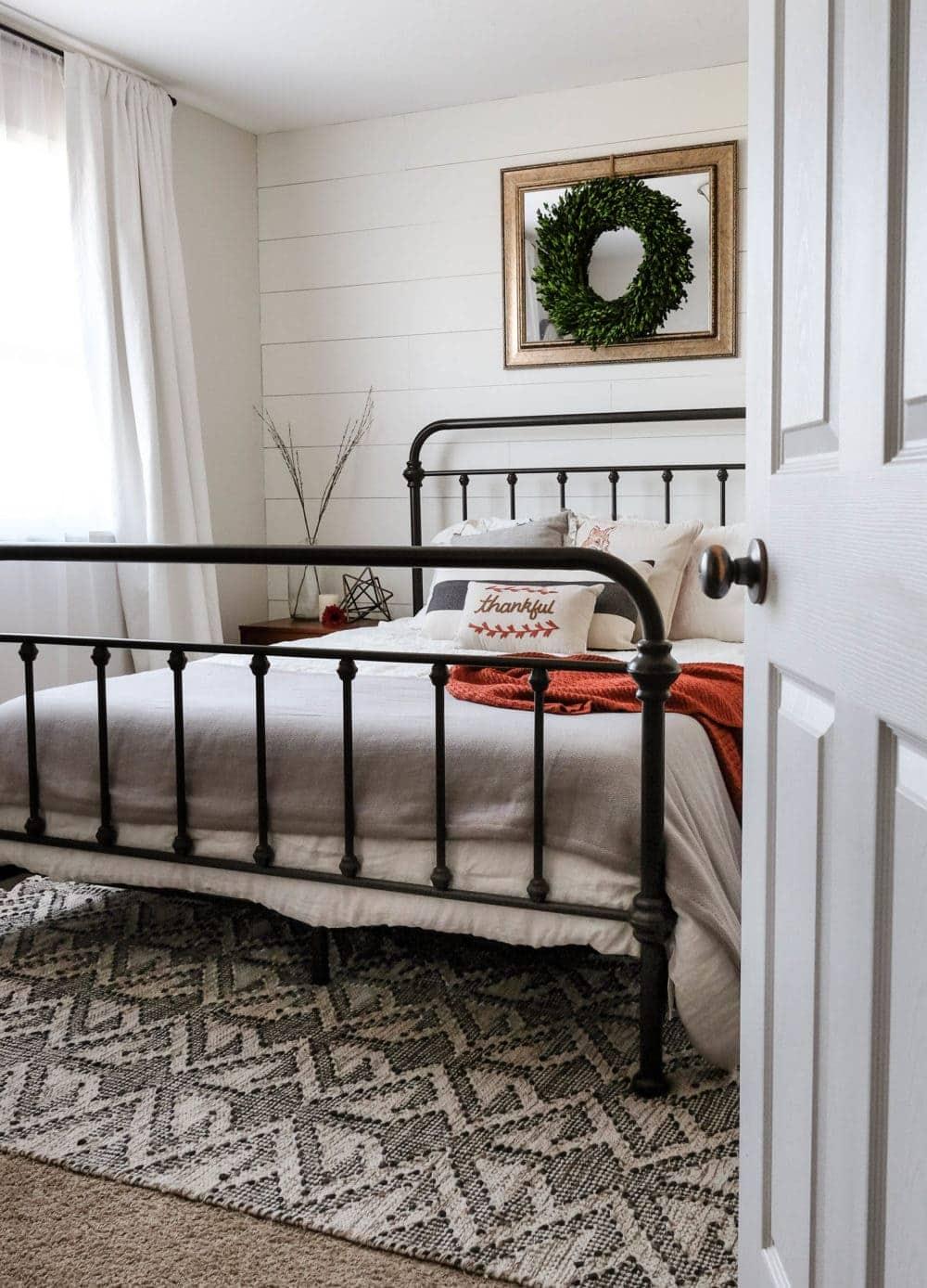 farmhouse bedroom pics