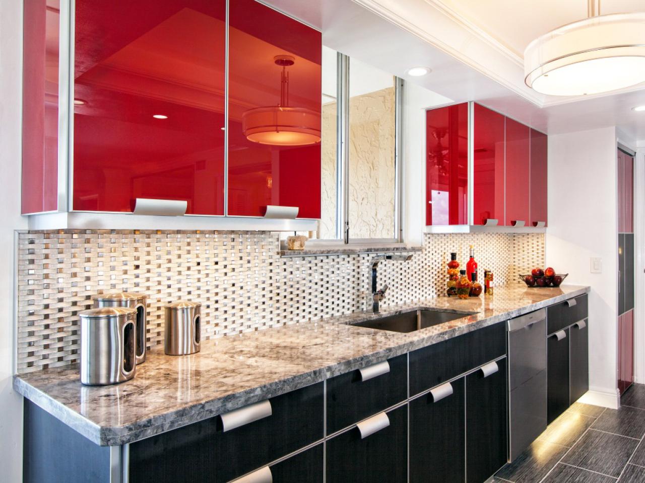 Installing A Stainless Steel Backsplash 