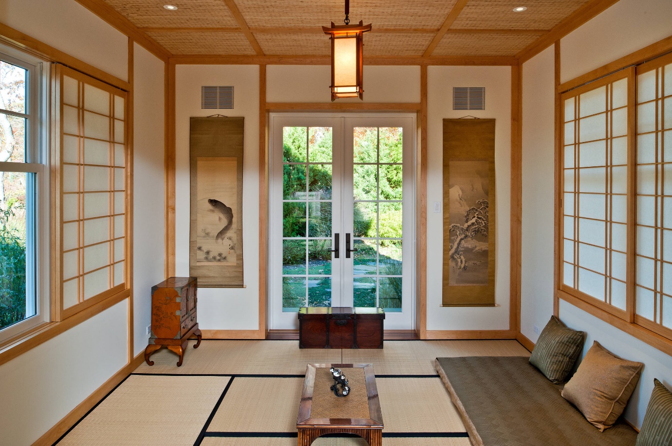 House Designs: Japanese Style Living Room Interior Design / Creating A