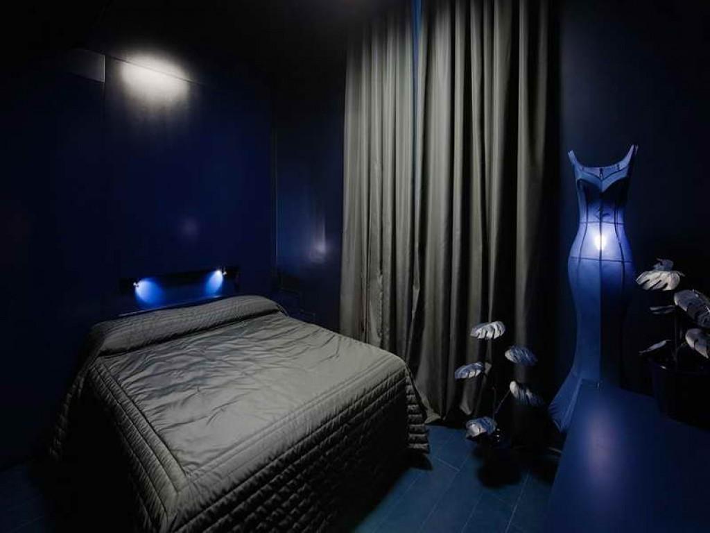 cool black light room ideas