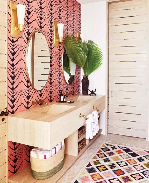 Stylish Pink Bathroom 