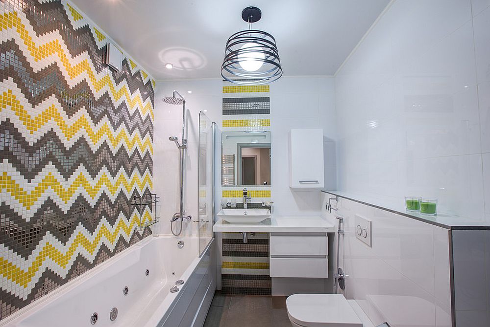 Patterned Bathtub Wall