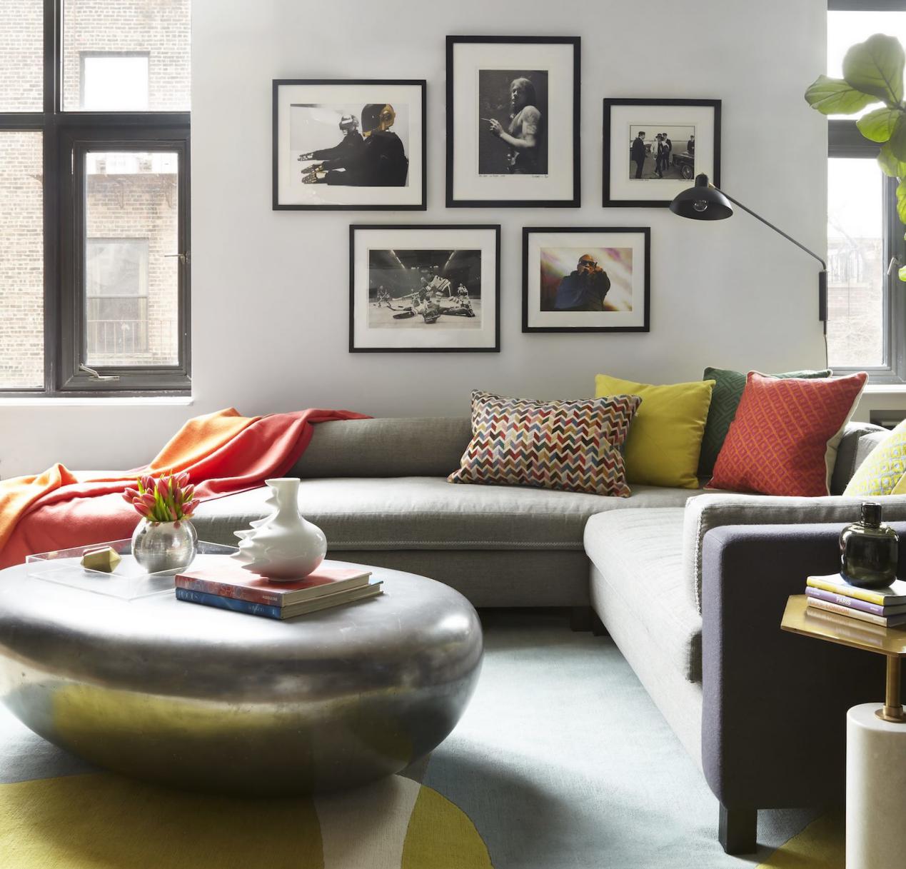 Living Room With Colourful Pillows 