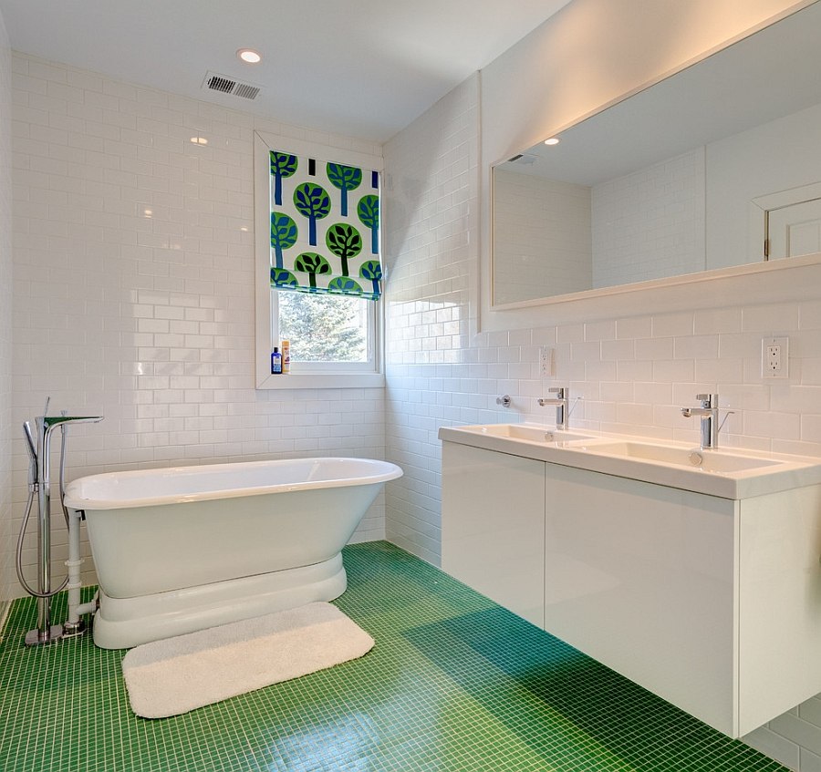 Elegant Bathroom in Refreshing Green