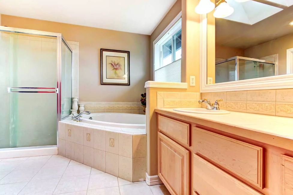 Bathroom in Beige Yellow Colour