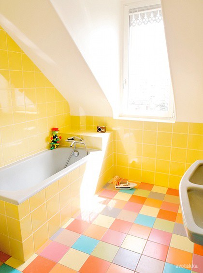 Bathroom with Colourful Tiled Floor