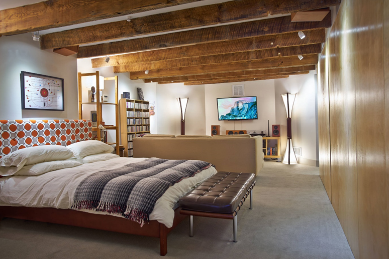 Wooden beams Bedroom